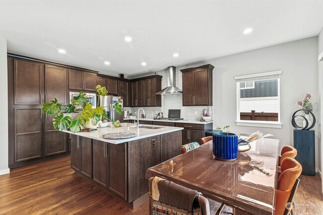 Building Photo - 2019 8th Pl