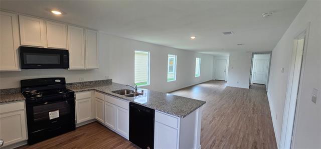 Building Photo - 1121 Desert Willow Dr