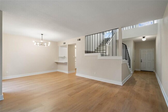 Building Photo - 1300 Augusta Dr