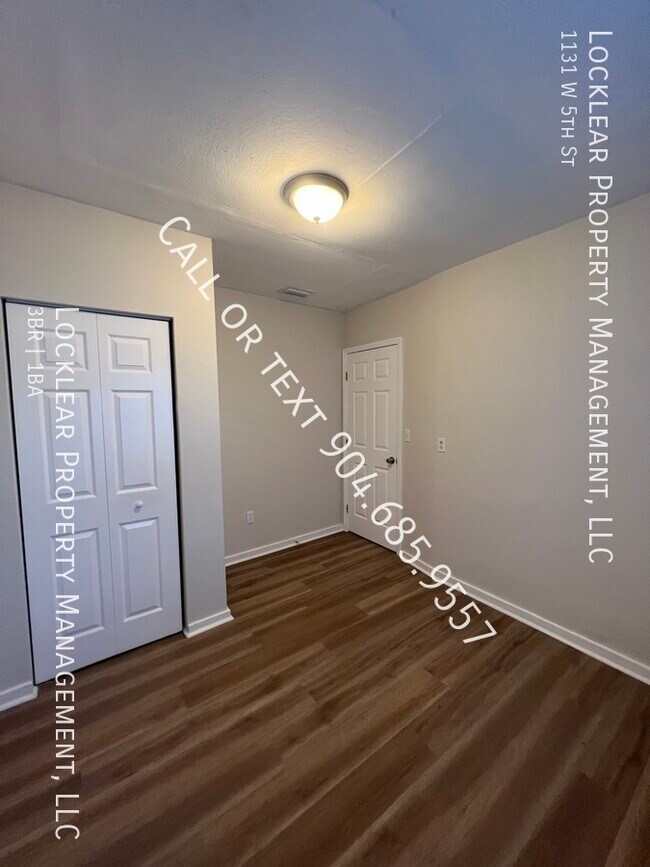 Building Photo - Newly Renovated 3 Bed, 2 Bath Single Famil...