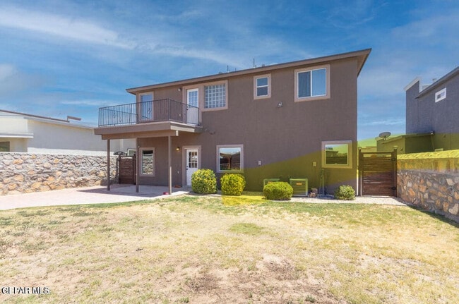 Building Photo - 12879 Hidden Grove Dr