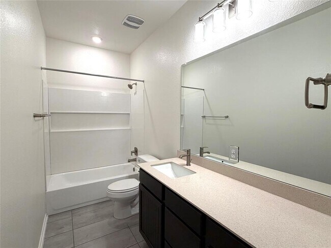 Building Photo - 12508 Karasu Dr
