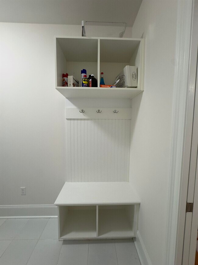 Building Photo - 2604 Ulysses Rd