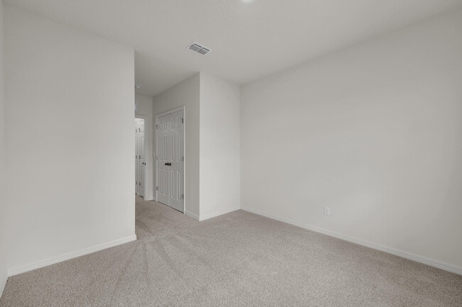 Building Photo - 12834 SW Forli Wy