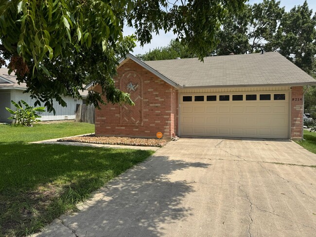 Building Photo - 8214 Spring Town St