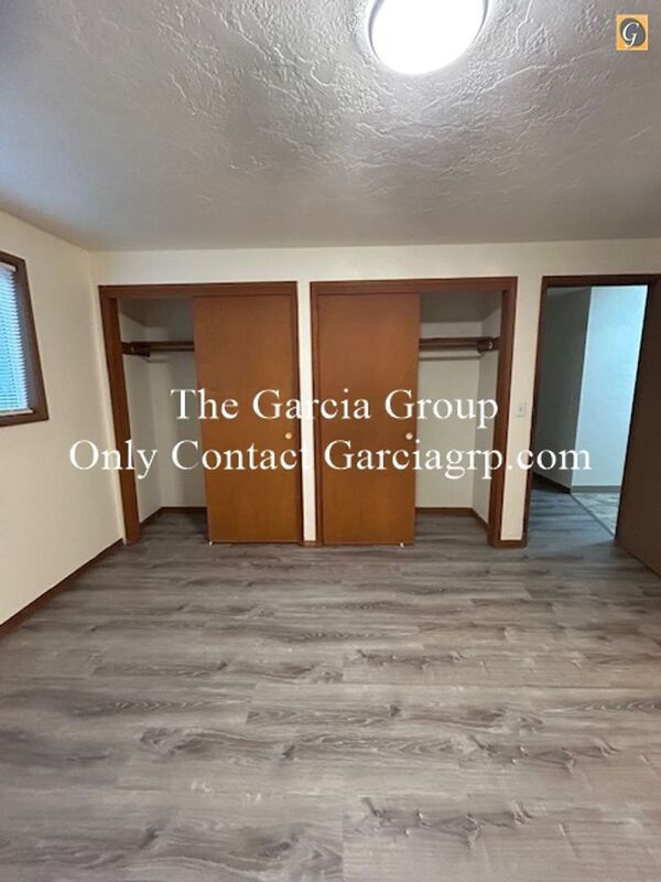 Building Photo - 581 Holmes Ln