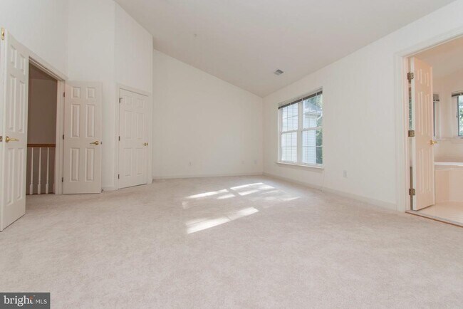Building Photo - 22 Calabash Ct