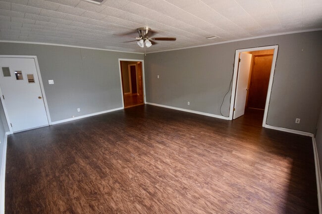 Building Photo - Spacious Home with lots of updates