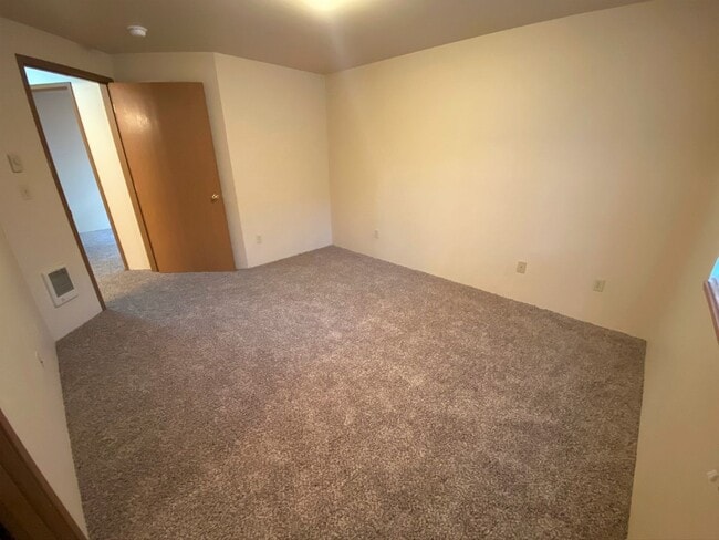 Building Photo - 802 Juniper Ave