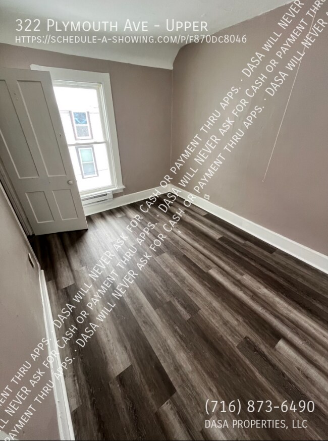 Building Photo - 322 Plymouth Ave