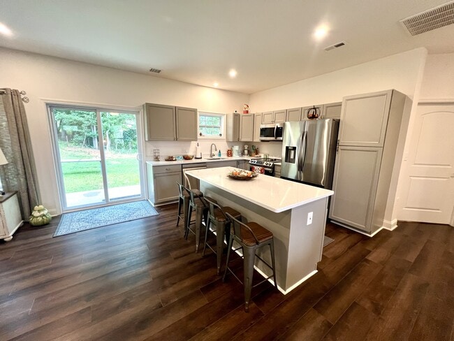 Building Photo - 51 Patrick Ct