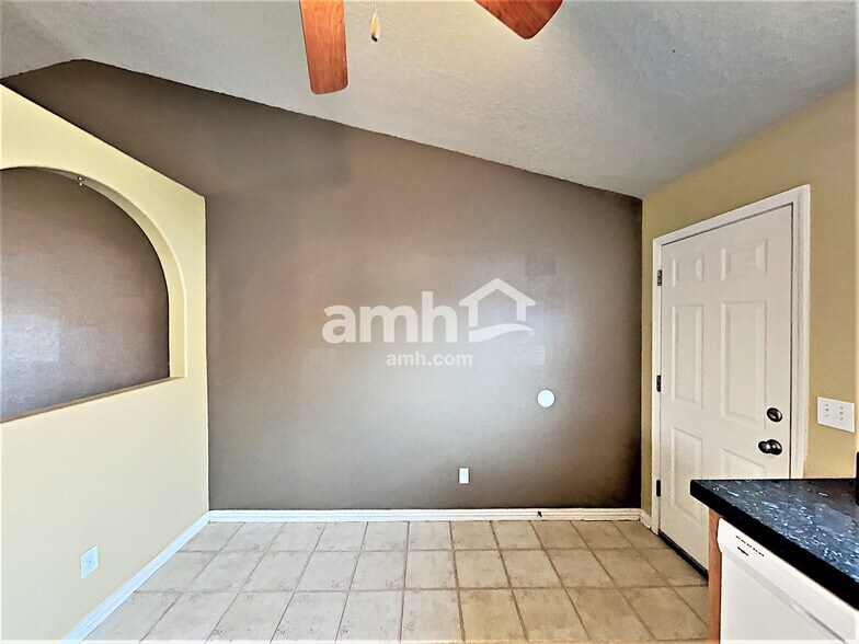 Building Photo - 11845 Curlew Cir