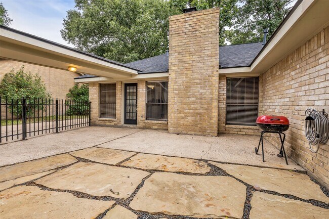 Building Photo - 3706 Glenwood Springs Dr