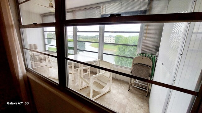 Building Photo - 4079 Cornwall D