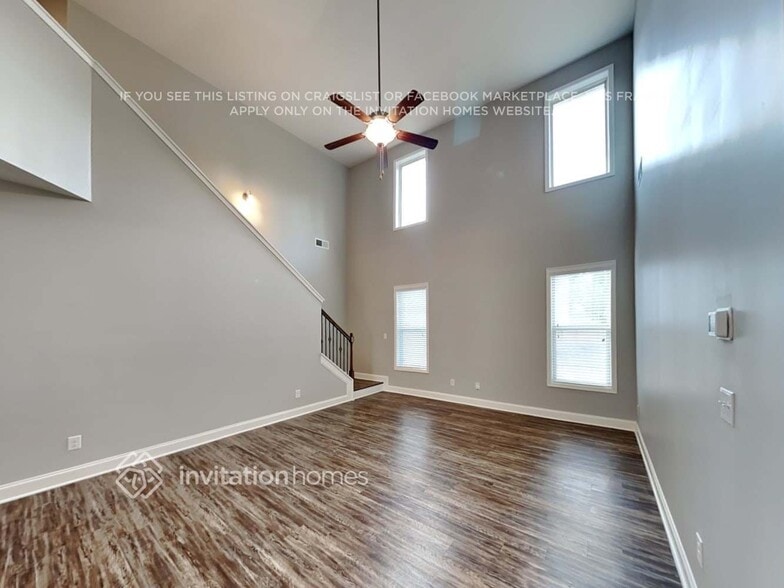 Building Photo - 667 Wood Point Way