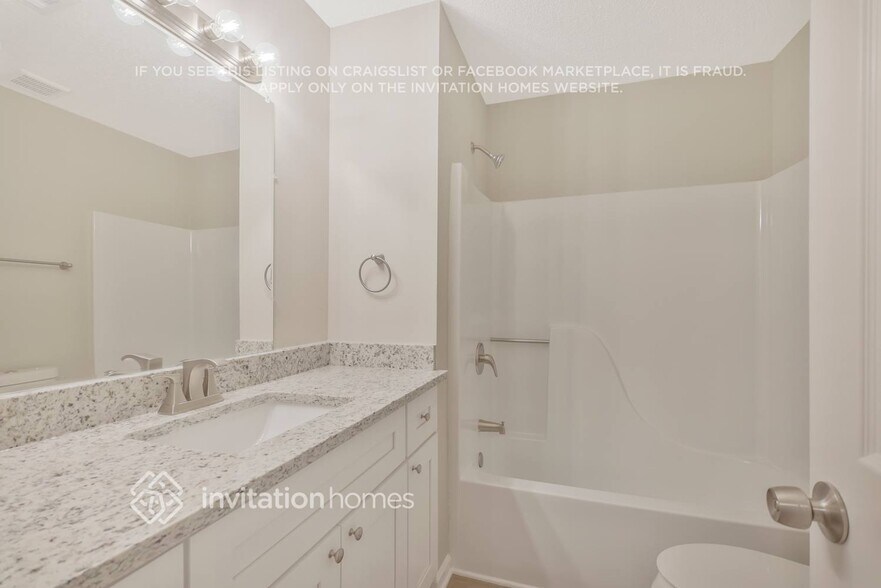 Building Photo - 1446 Chapel Hill Ln SW