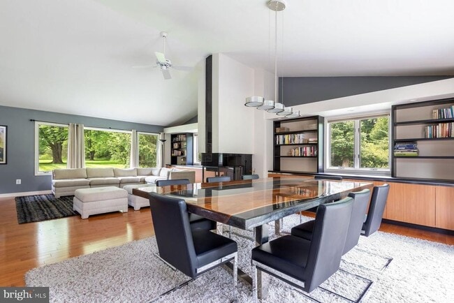 Building Photo - 125 Edison Furlong Rd