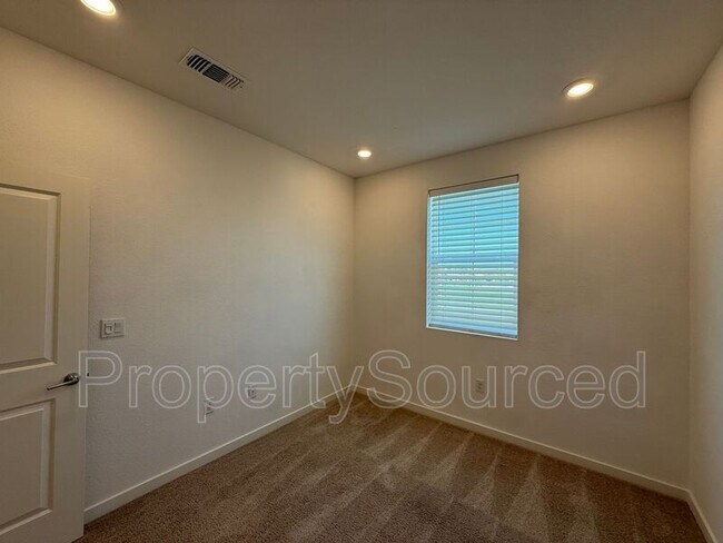 Building Photo - 754 Shearwater Rd