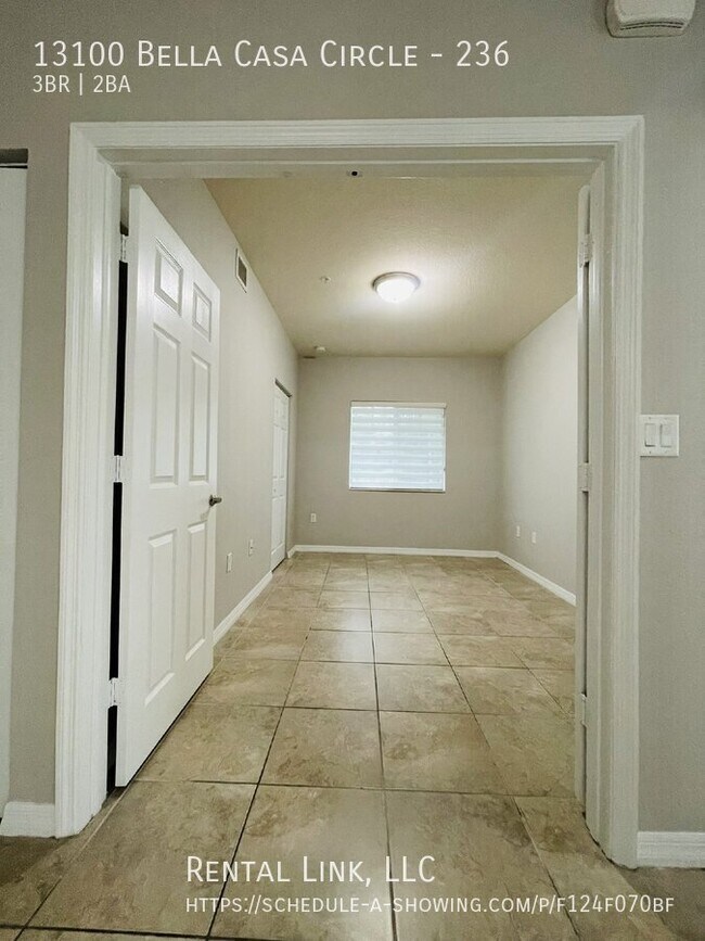 Building Photo - 13100 Bella Casa Cir