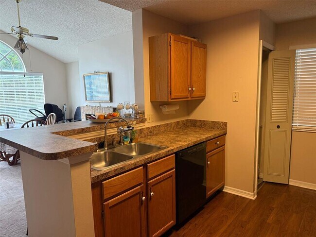 Building Photo - 937 Birmingham Ct