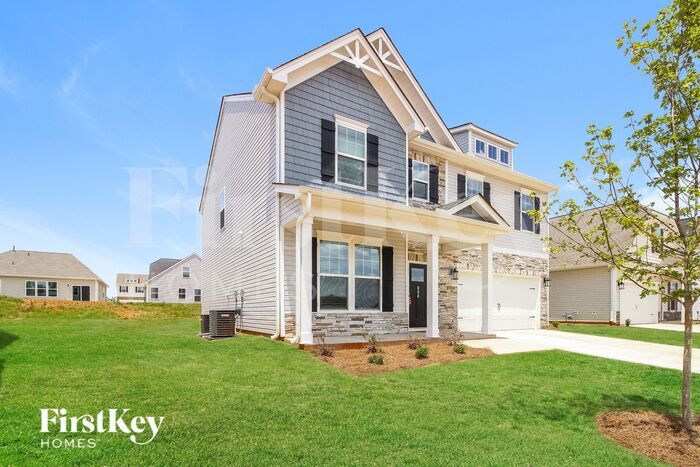Building Photo - 804 Birchcrest Wy