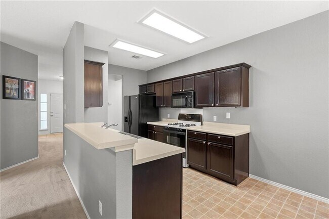 Building Photo - 601 Paso Fino Trail