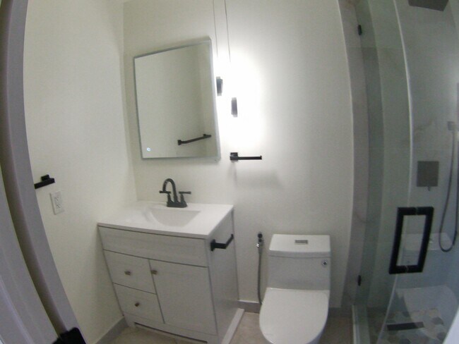 Building Photo - 319 Normandy G