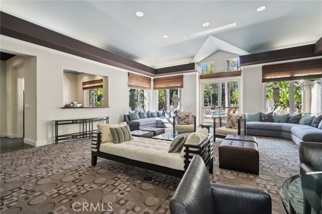 Building Photo - 2253 Martin