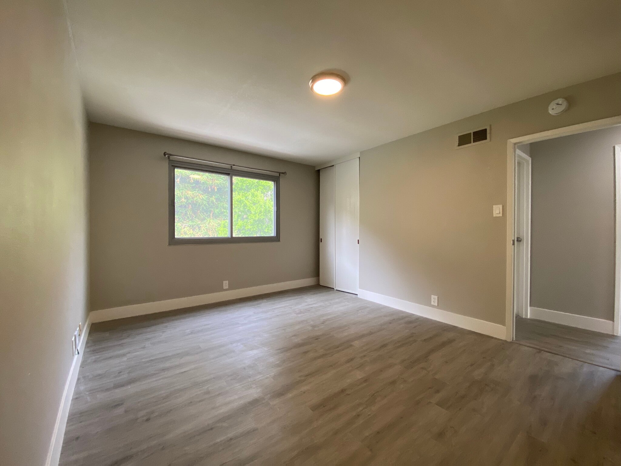 Building Photo - 134 Morton Dr