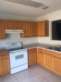 Building Photo - 3407 San Esteban Ct