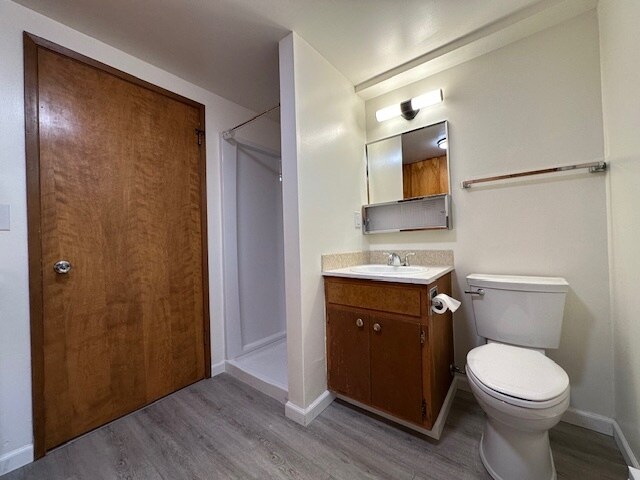 Building Photo - 1019 N Bowdish Rd