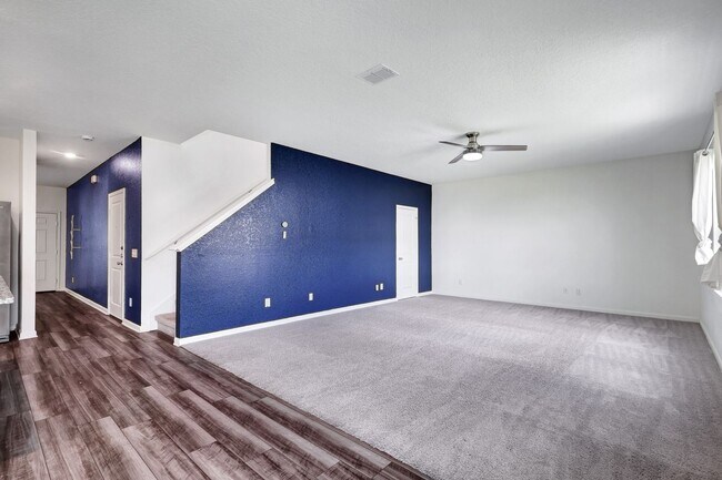 Building Photo - ***MOVE-IN SPECIAL: TWO WEEKS FREE***Spacious Two-Story Retreat on a Cul-de-Sac with Bonus Room
