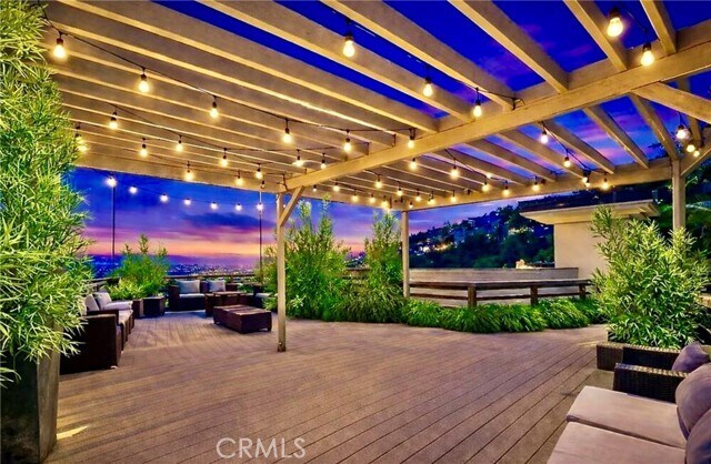 Building Photo - 8835 Evanview Dr