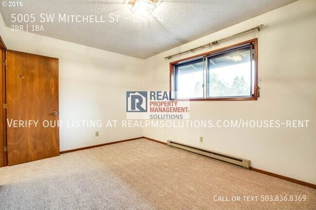 Building Photo - 5005 SW Mitchell St