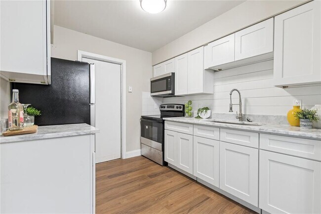 Building Photo - 941 Grey Oak Ct