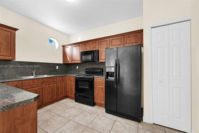 Building Photo - 10132 NW 7th St