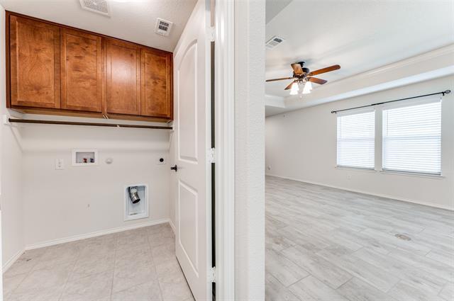 Building Photo - 7613 Heritage Dr