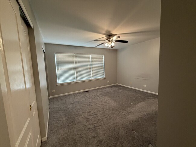 Building Photo - 1225 Brookdale Dr