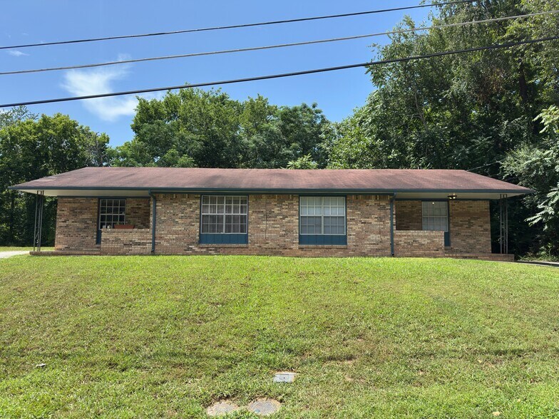 Building Photo - 8726 Millard Lee Ln