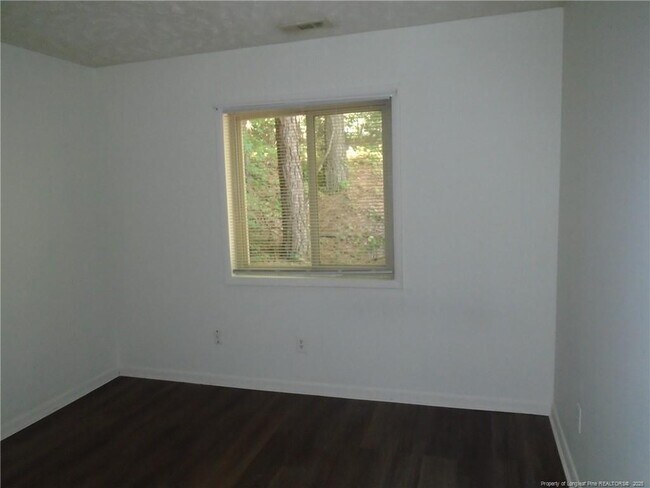 Building Photo - 6376 Applecross Ave