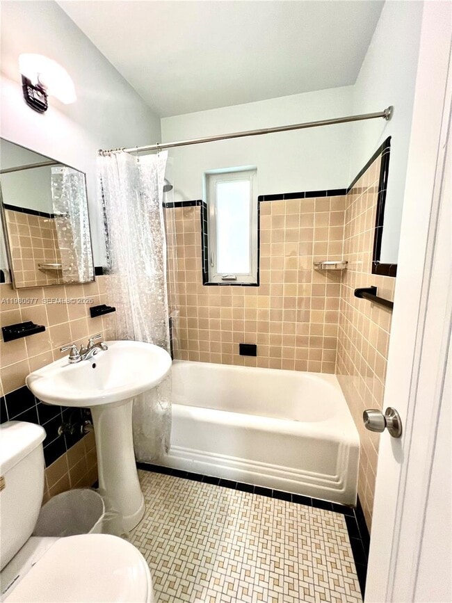 Building Photo - 260 Euclid Ave