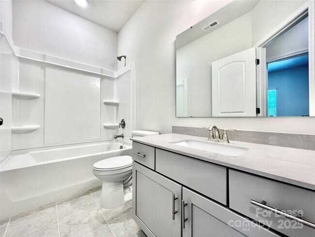 Building Photo - 15022 Camus Ct