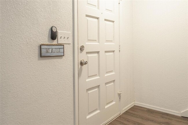 Building Photo - 3039 W Wilshire Blvd