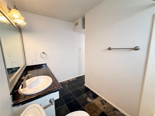 Building Photo - 4115 Douglas Ave