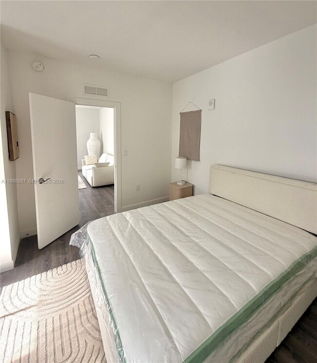 Building Photo - 1525 Euclid Ave