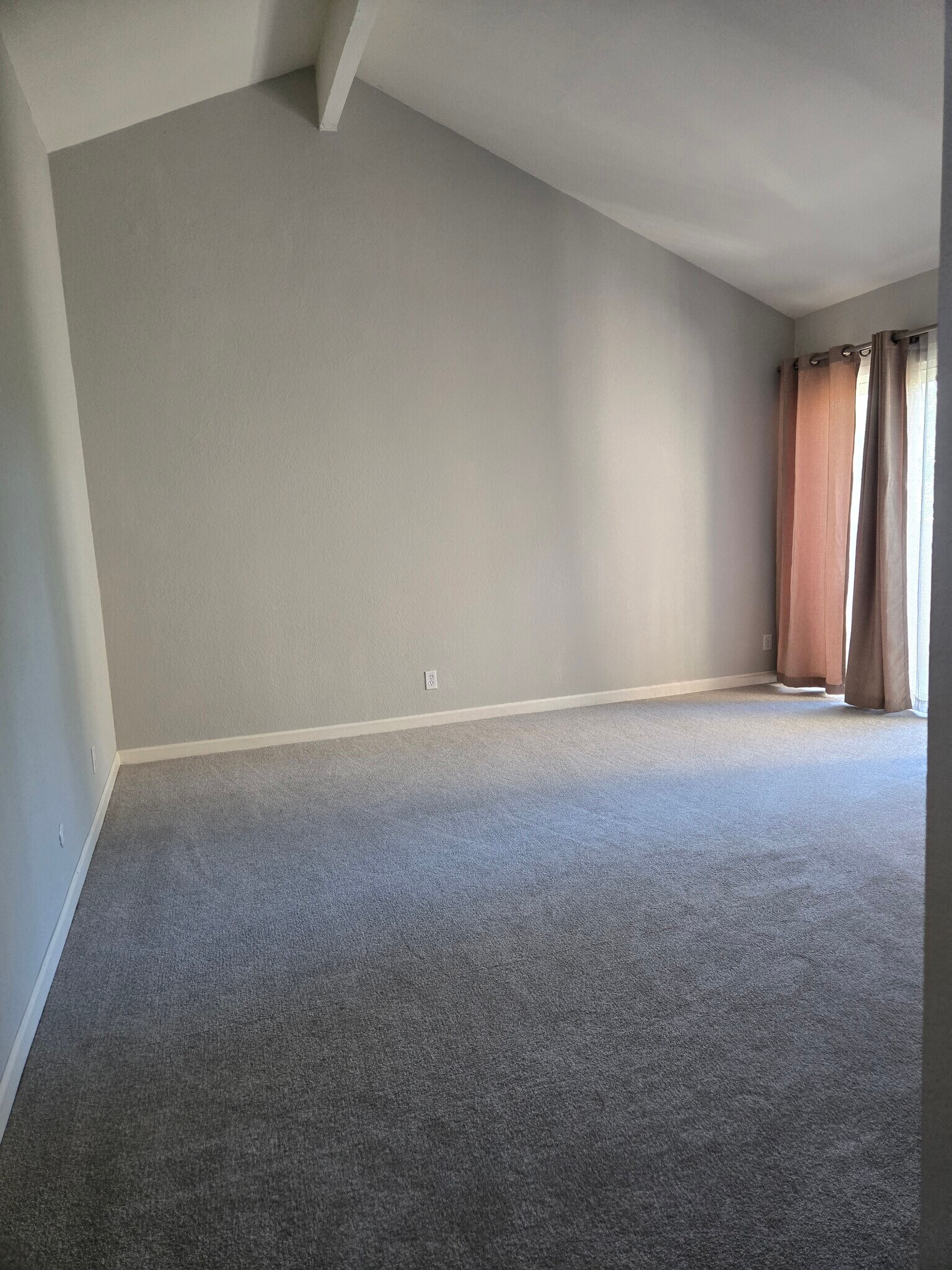 master bedroom - 8830 Via Andar