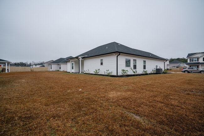 Building Photo - 106 Holland Dr