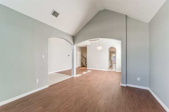 Building Photo - 440 Mystic Trail Loop