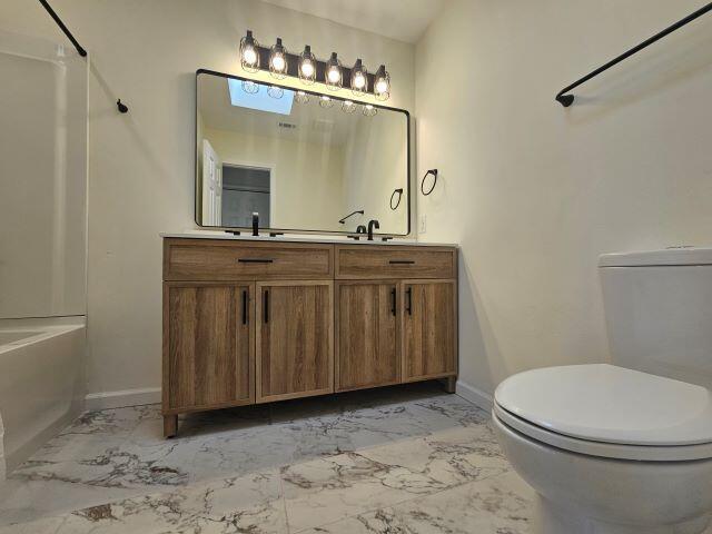 Building Photo - 600 Burgundy Ln