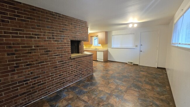 Building Photo - 6546 25th Ave NE